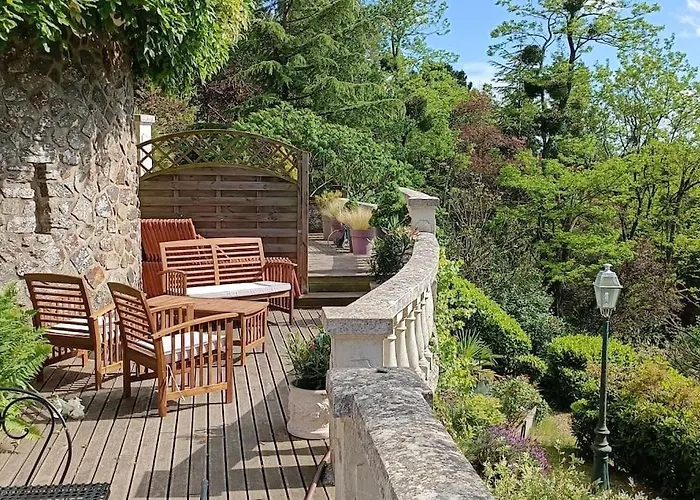 Nyaraló De Charme Atypique Vue Panoramique Montrevault